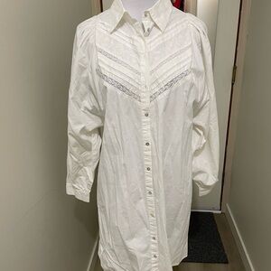 Zara White Button-Front Blouse